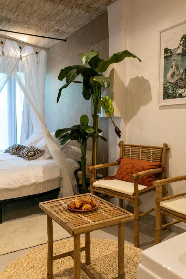 Bali Serenity Balneo Et Lit Rond Lagnieu Exterior foto